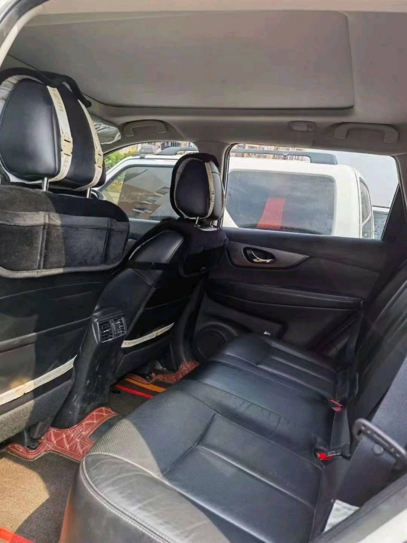 北京15年日产奇骏5