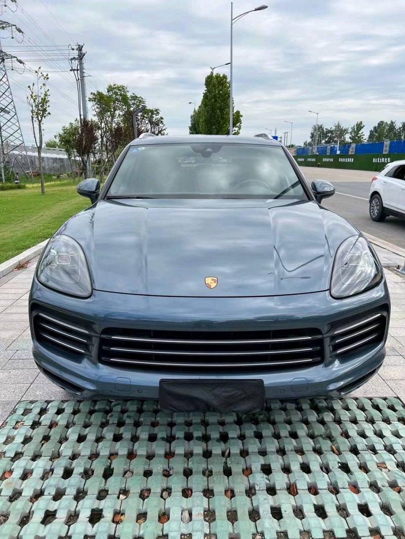 徐州18年保时捷卡宴1