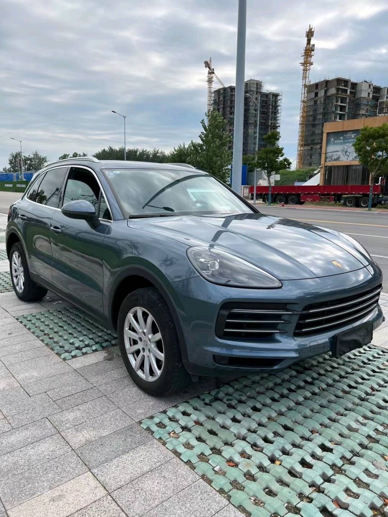 徐州18年保时捷卡宴3