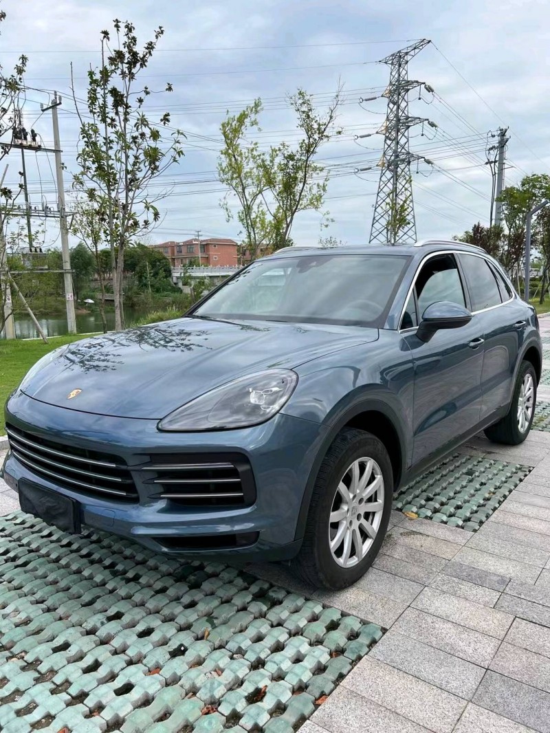 徐州18年保时捷卡宴2