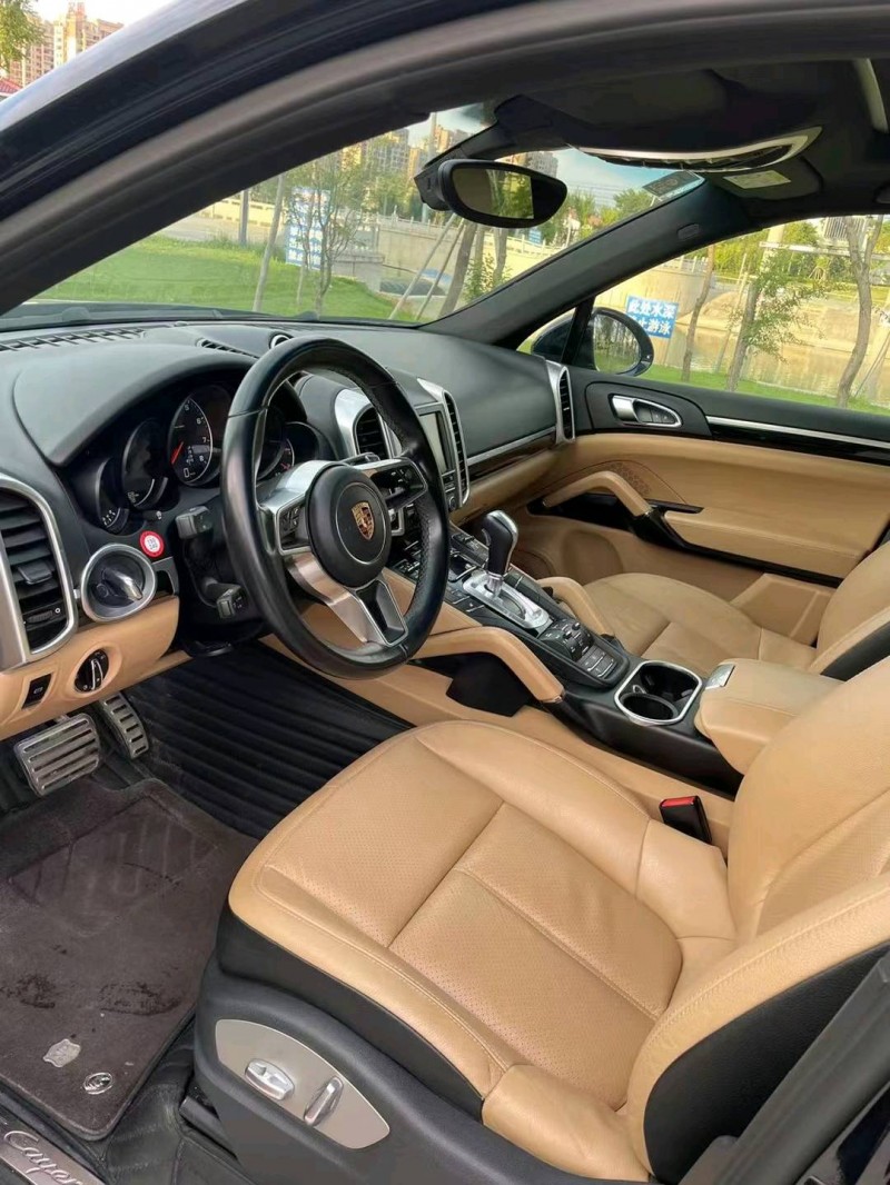 徐州16年保时捷卡宴7