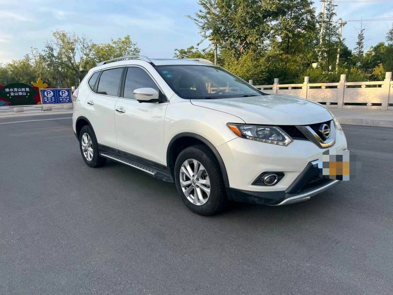 徐州16年日产奇骏3