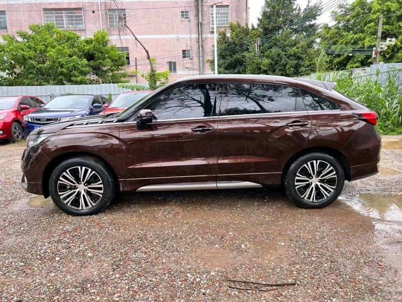 广州17年本田冠道4