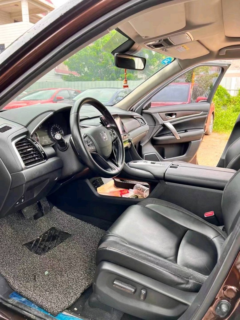 广州17年本田冠道6