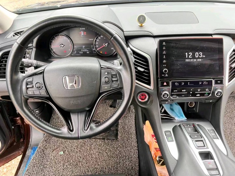 广州17年本田冠道8