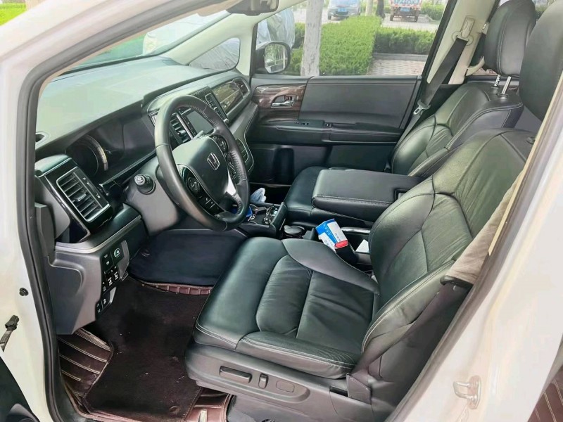 聊城17年本田艾力绅4