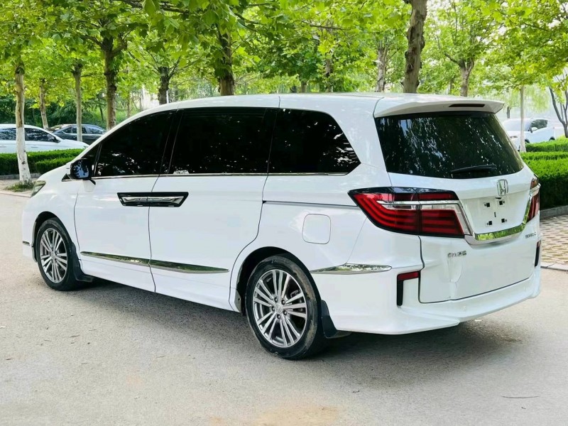 聊城17年本田艾力绅3