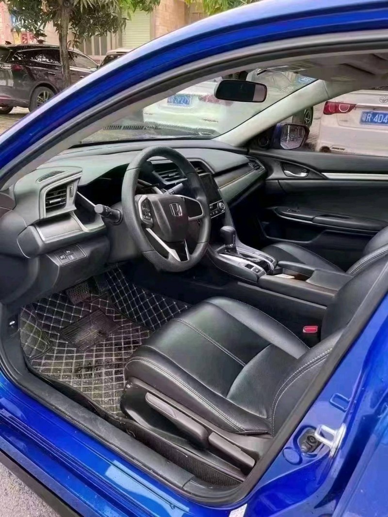 广州19年本田思域4