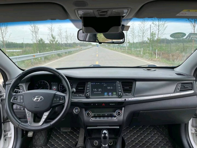 徐州17年现代名图3