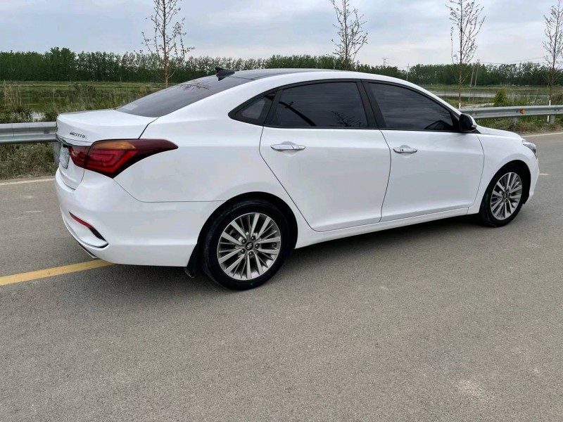 徐州17年现代名图2