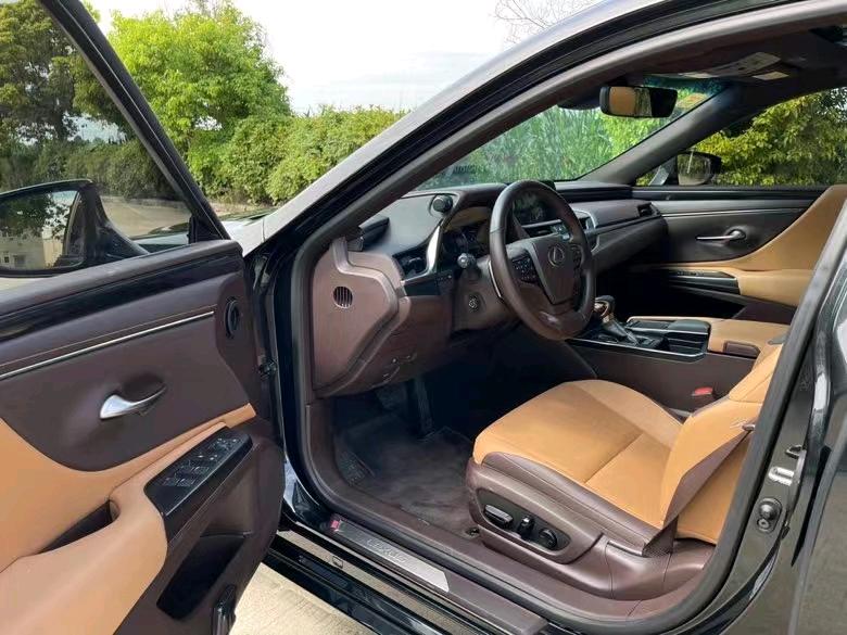 盐城21年雷克萨斯ES4
