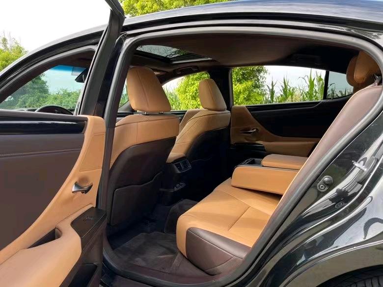 盐城21年雷克萨斯ES5