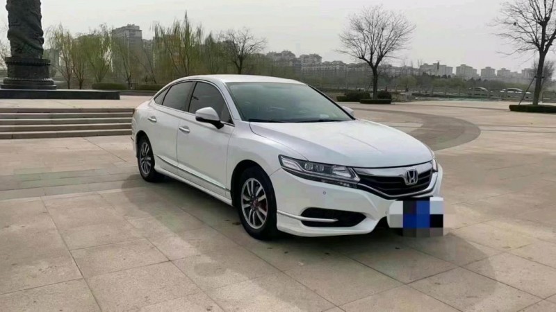 北京16年本田思铂睿3