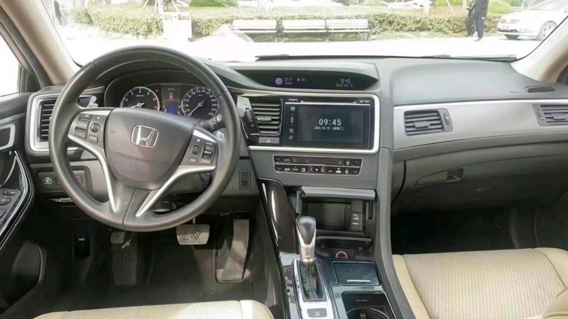 北京16年本田思铂睿5