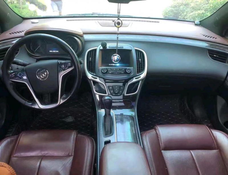 枣庄14年别克君越3