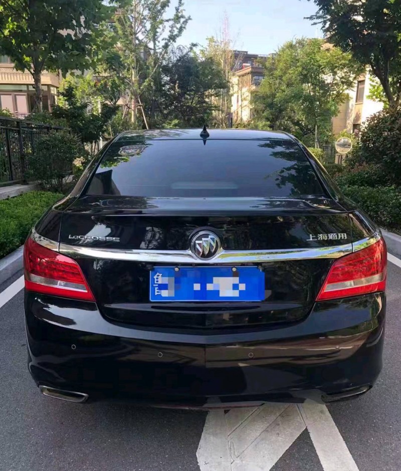 枣庄14年别克君越8