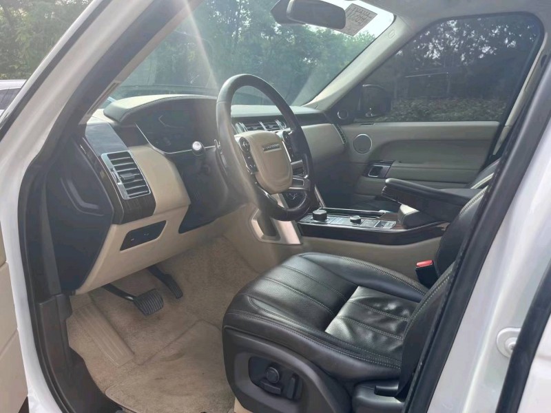 济宁16年路虎揽胜行政4