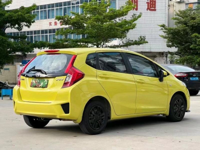 东莞15年本田飞度4