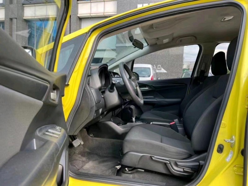 东莞15年本田飞度7