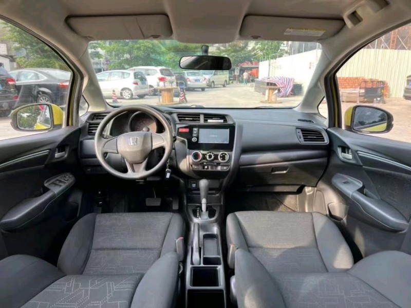 东莞15年本田飞度9