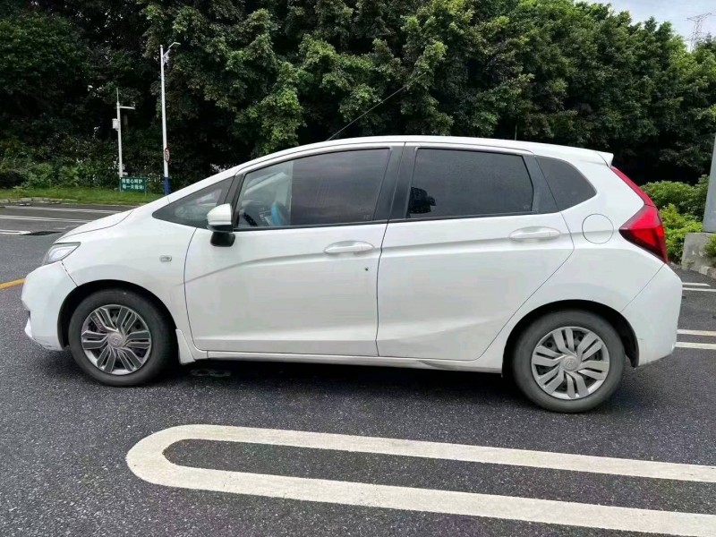 广州15年本田飞度3