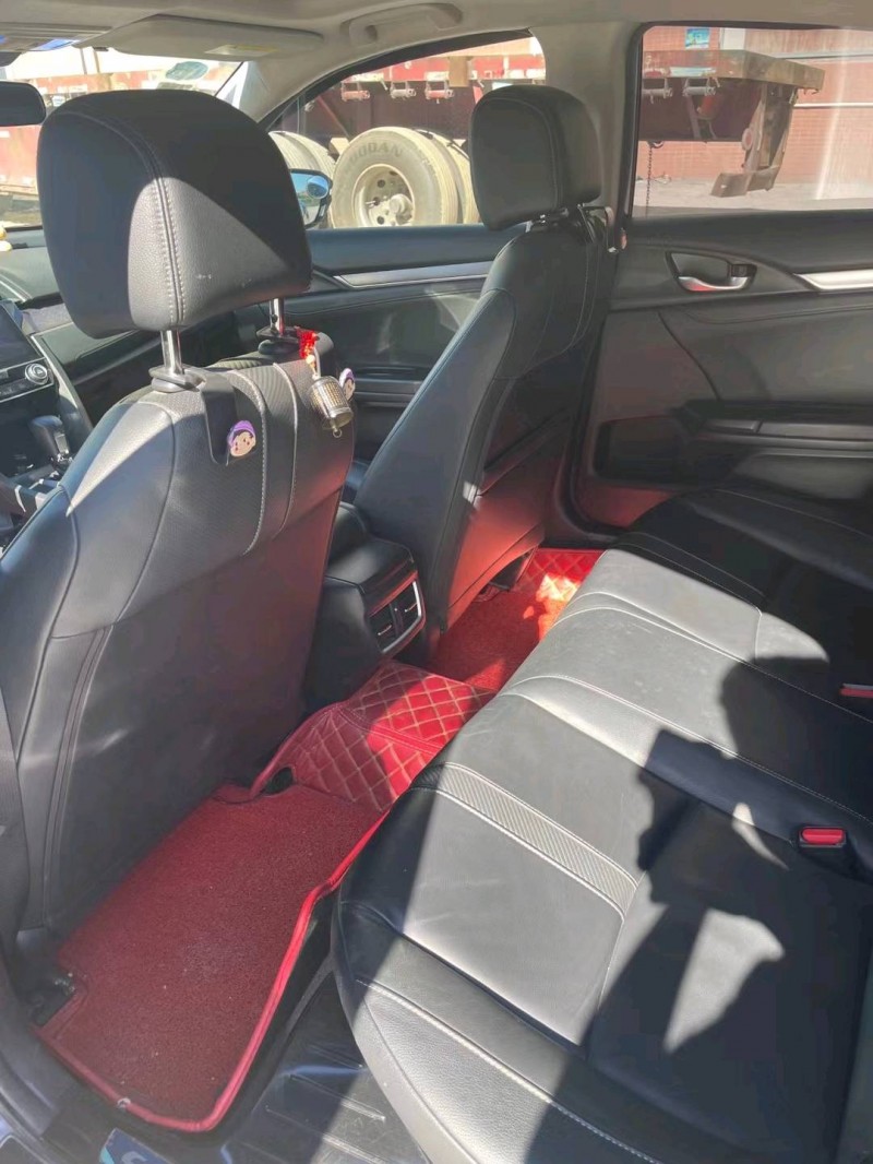 东莞18年本田思域5