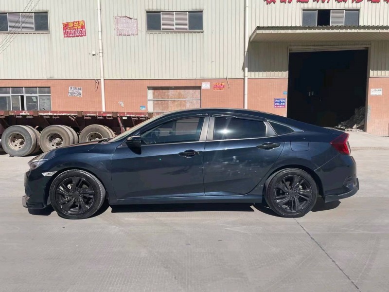 东莞18年本田思域2