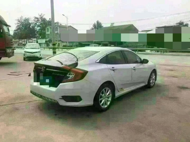 北京17年本田思域9