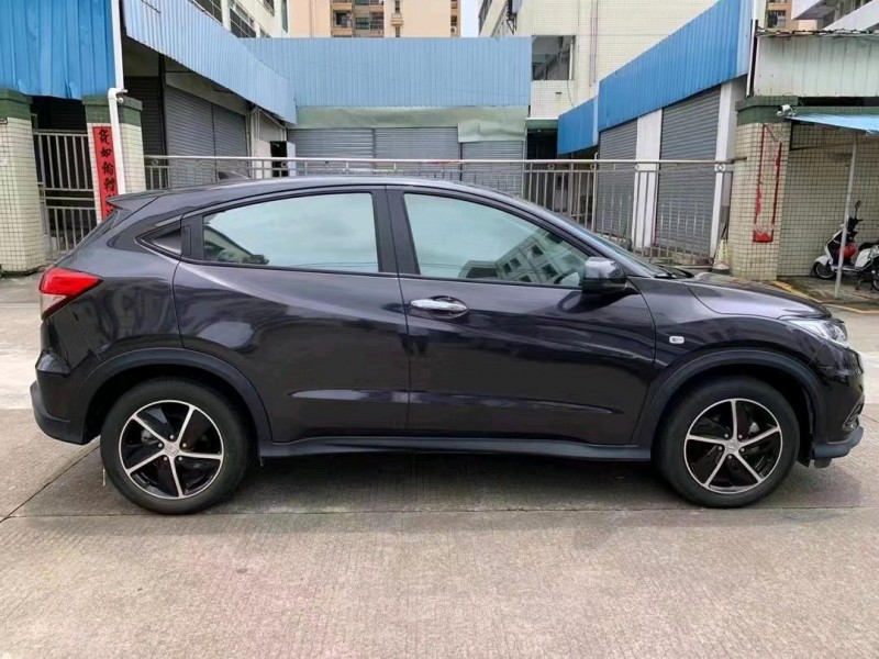 中山21年本田缤智2