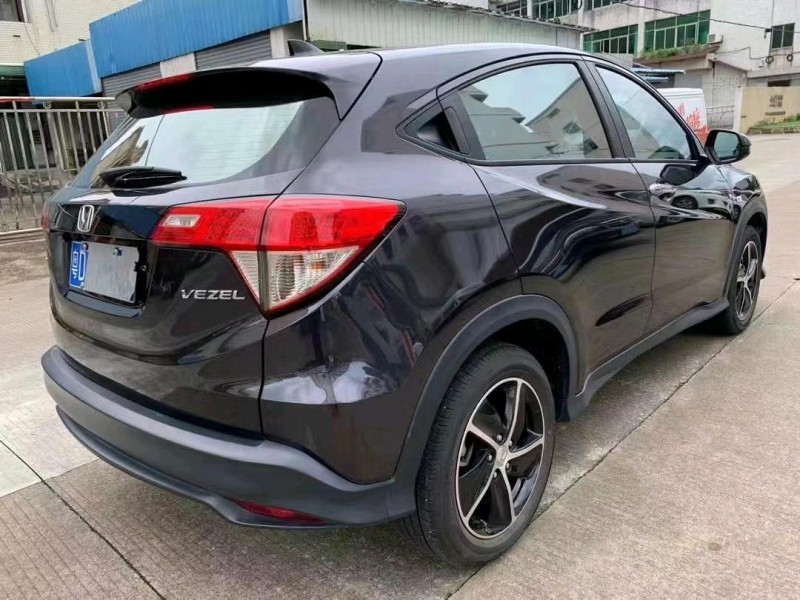 中山21年本田缤智5