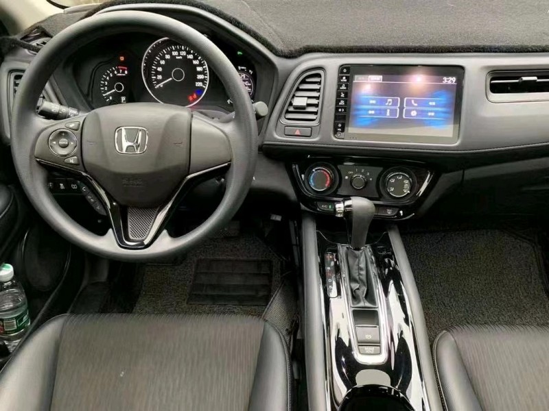 中山20年本田缤智8