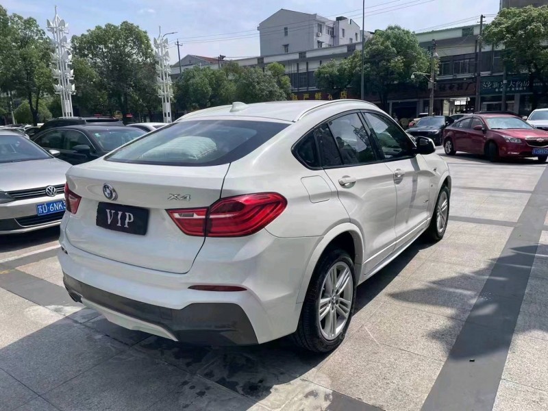 南通18年寶馬X44