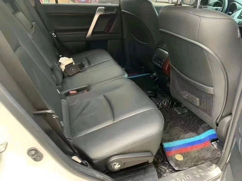 北京14年丰田普拉多3