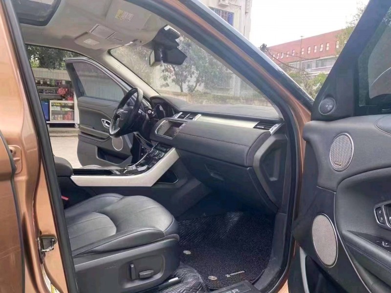 泉州16年路虎极光8