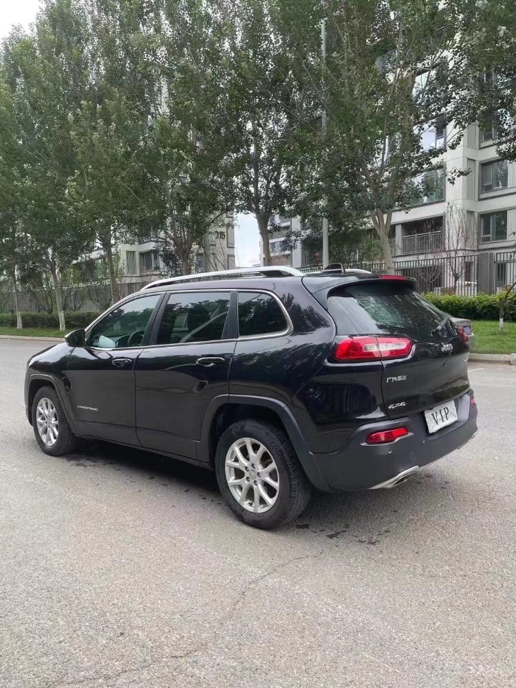 沈陽18年Jeep自由光6