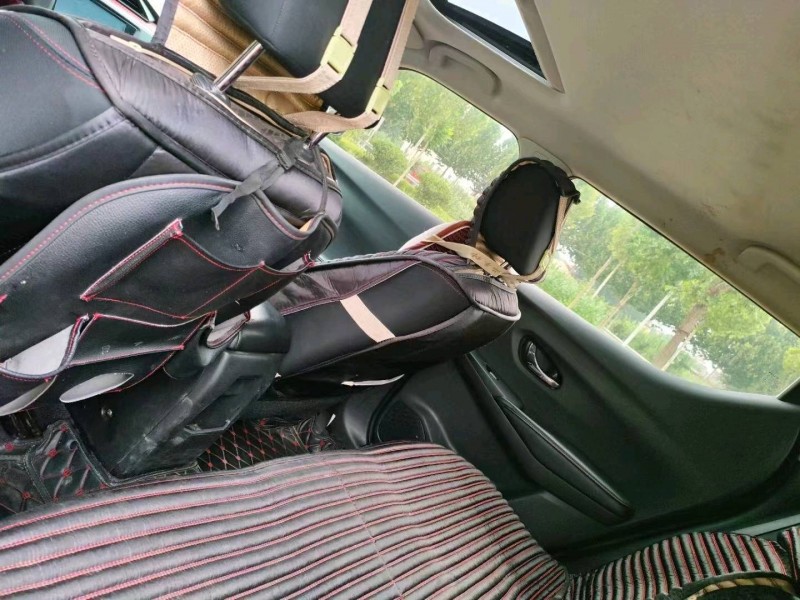 北京17年日产蓝鸟8