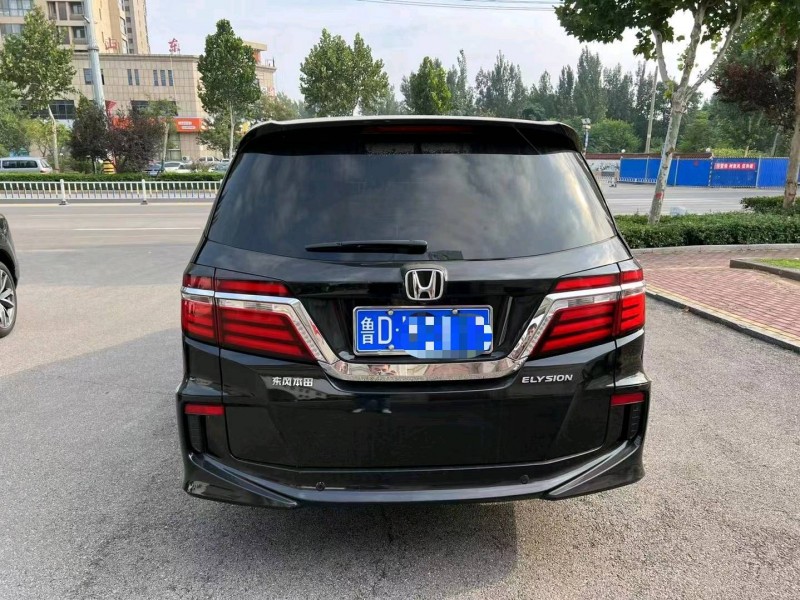 青岛16年本田艾力绅2