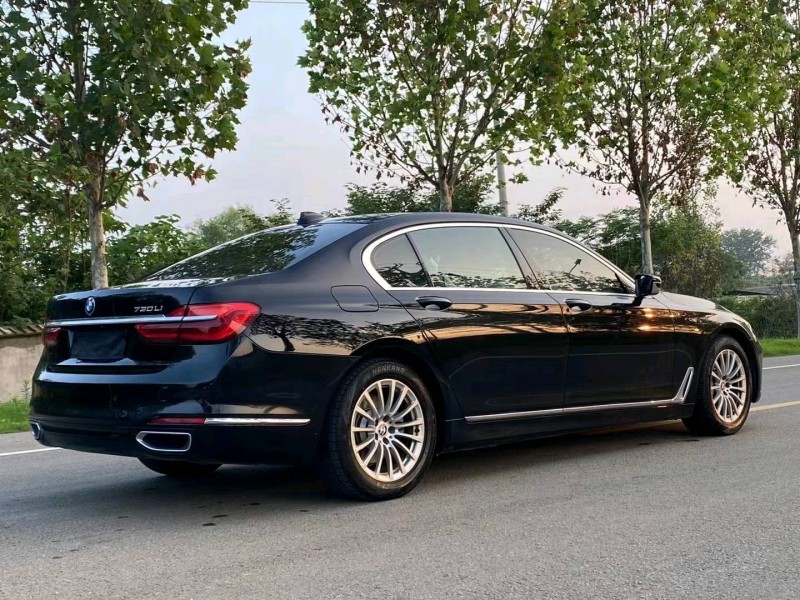 徐州17年宝马7系8