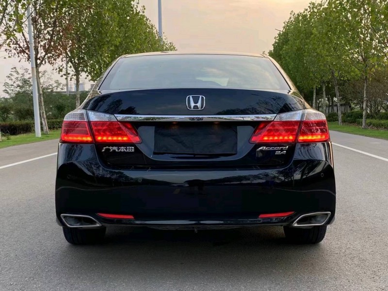 徐州14年本田雅阁9