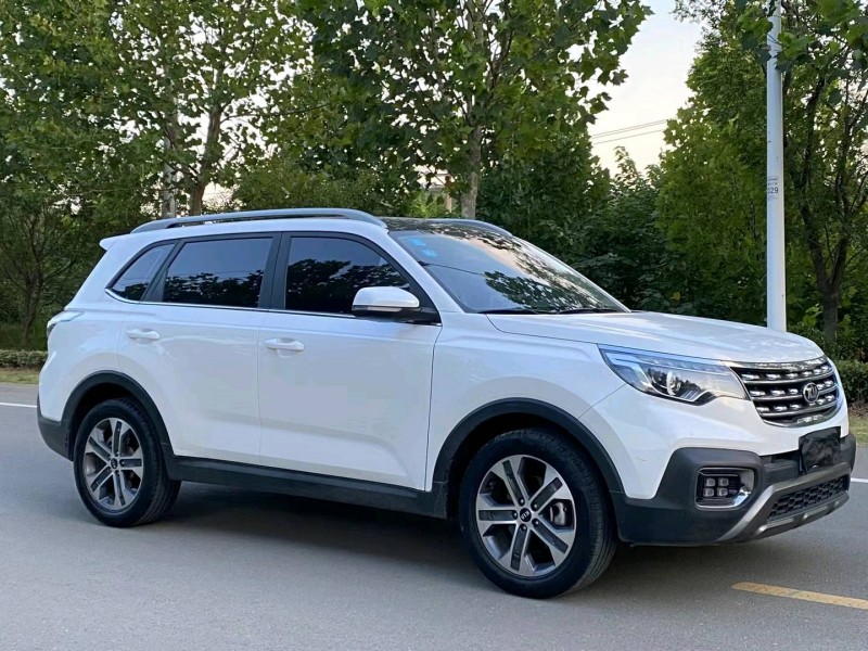 徐州20年起亚智跑3