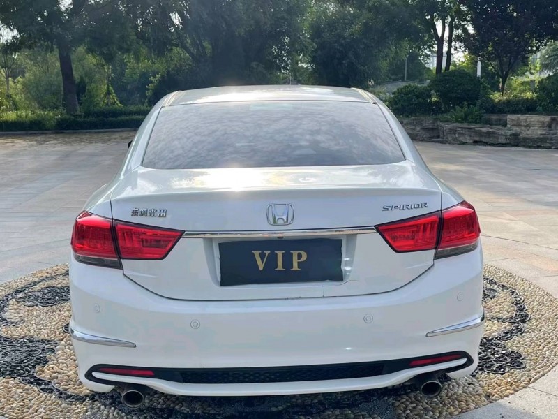 青岛16年本田思铂睿9