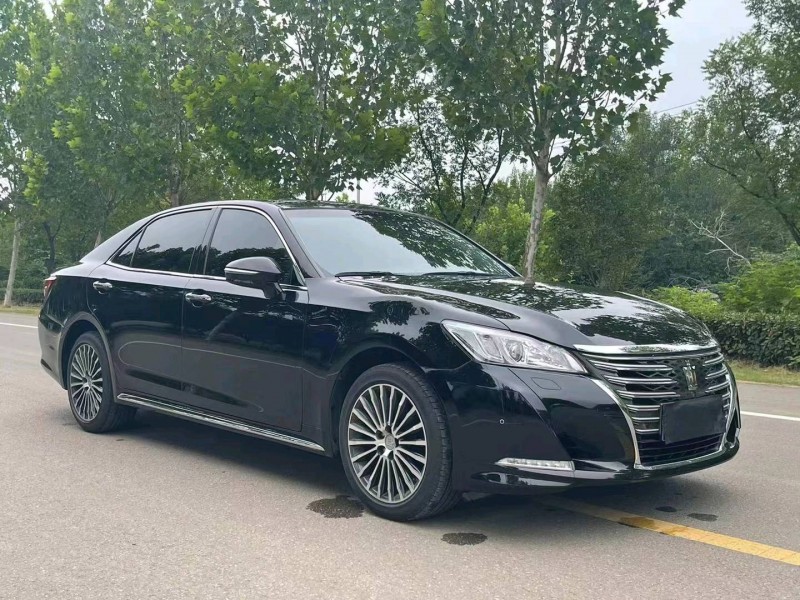 徐州18年丰田皇冠7