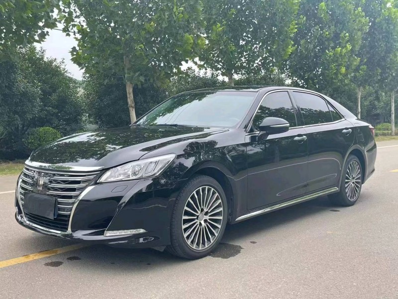 徐州18年丰田皇冠6