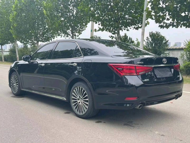 徐州18年丰田皇冠1