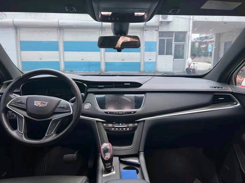 东营18年凯迪拉克XT52