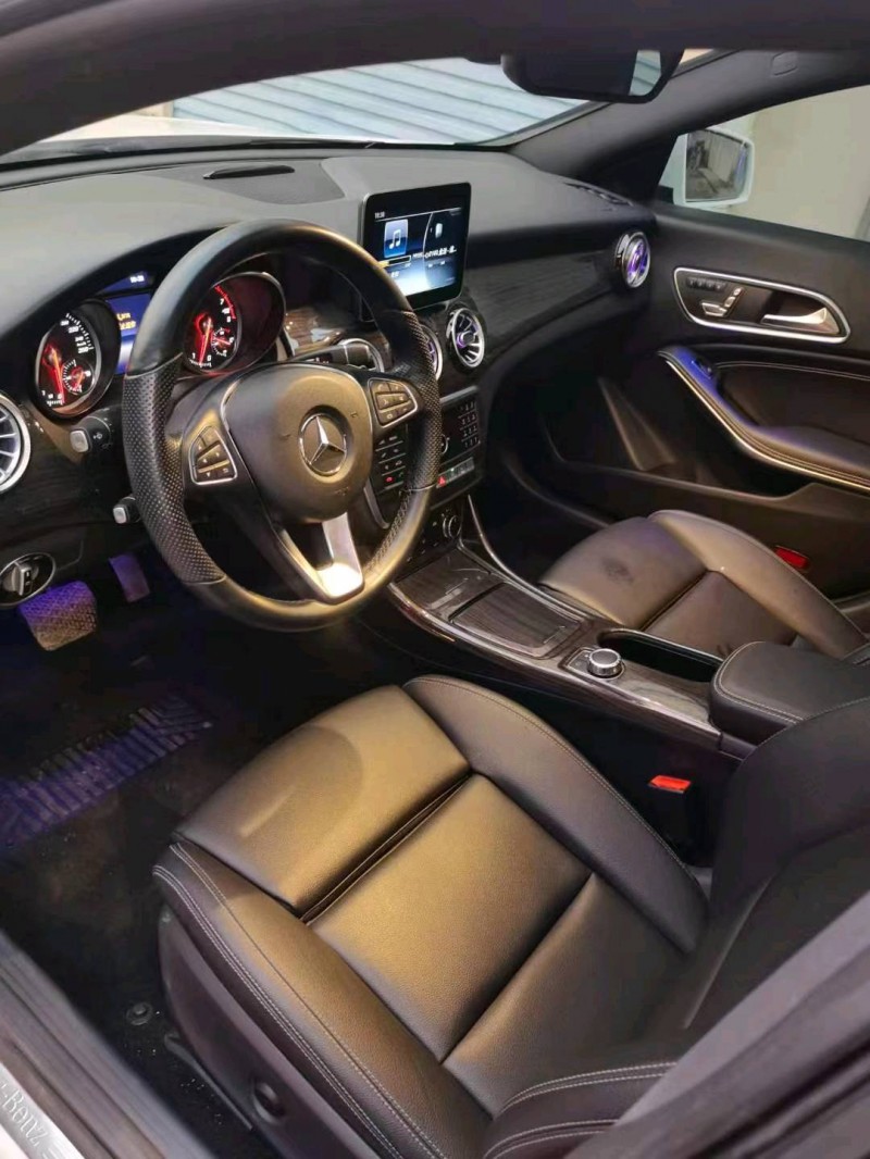 东营18年奔驰CLA3