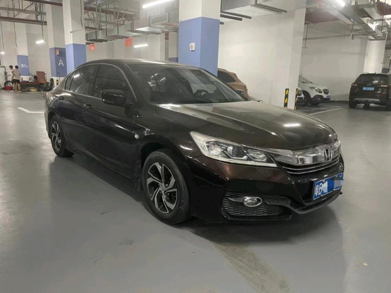 广州16年本田雅阁2