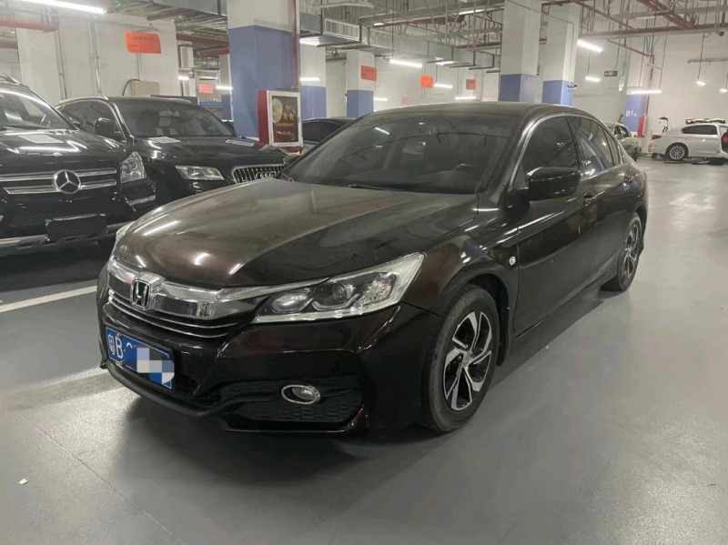 广州16年本田雅阁3