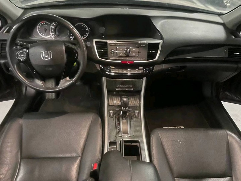 广州16年本田雅阁5