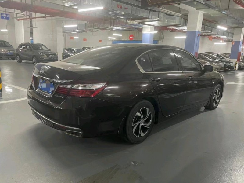 广州16年本田雅阁7